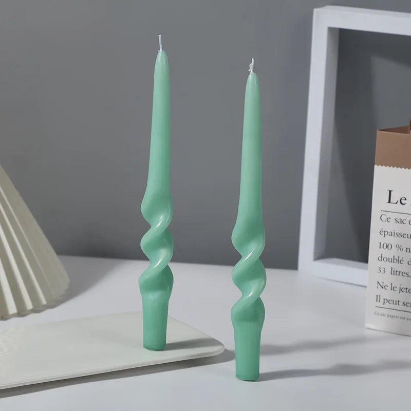 Color Twist Candle Set - Image 4