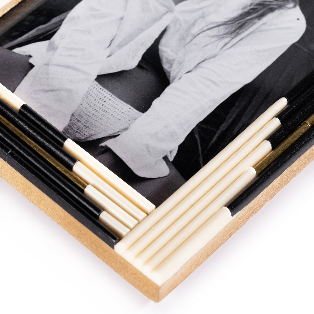 Piped Resin and Brass Inlaid Photo Frame - Image 3